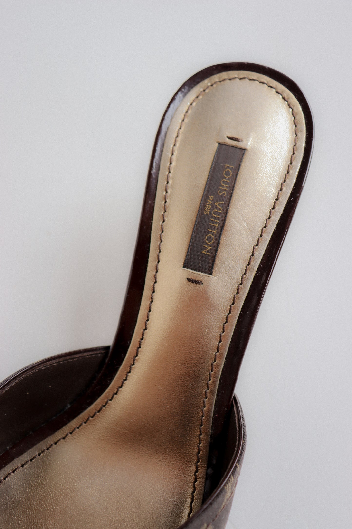 Vintage Louis Vuitton Denim Mules 38.5