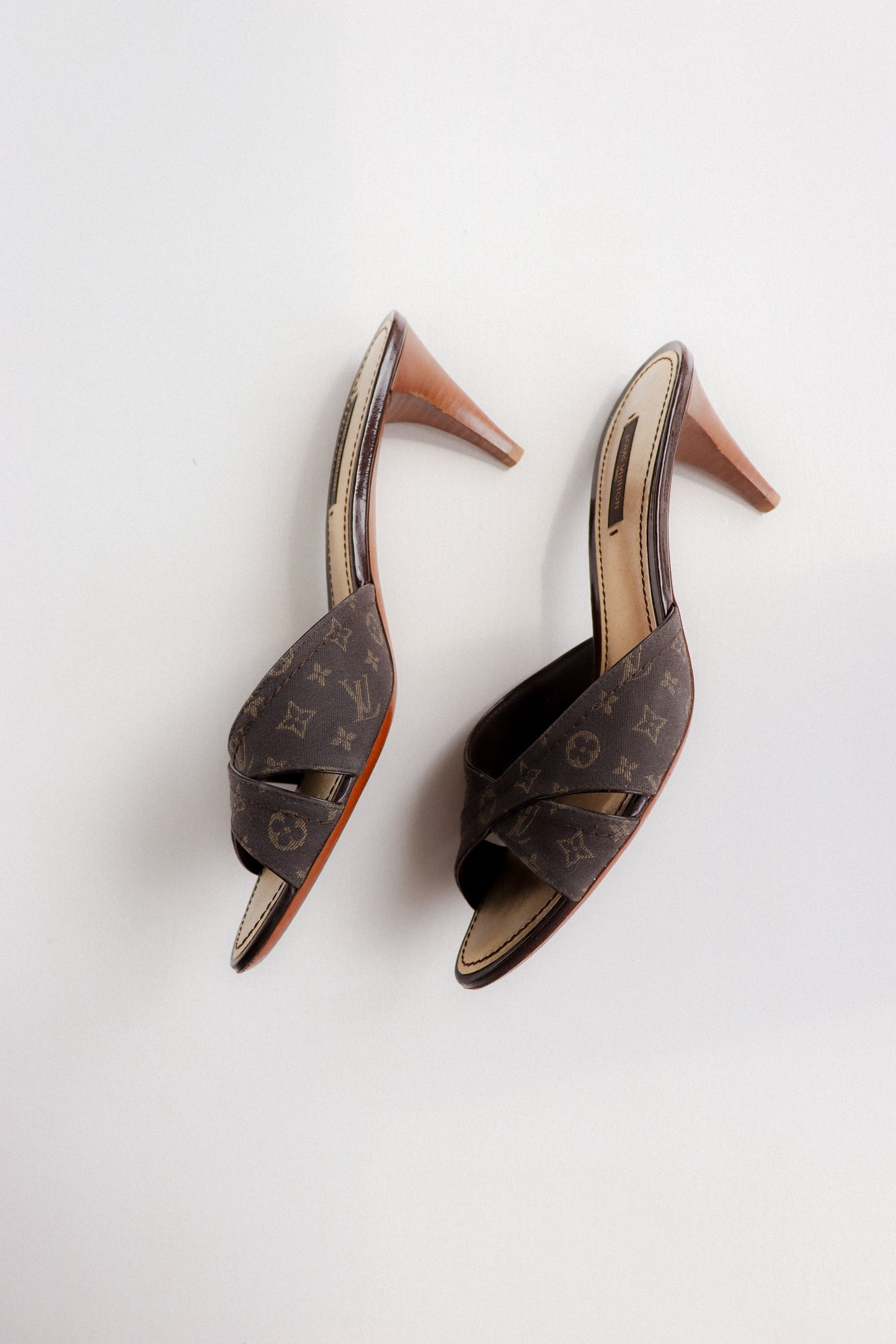 Vintage Louis Vuitton Denim Mules 38.5