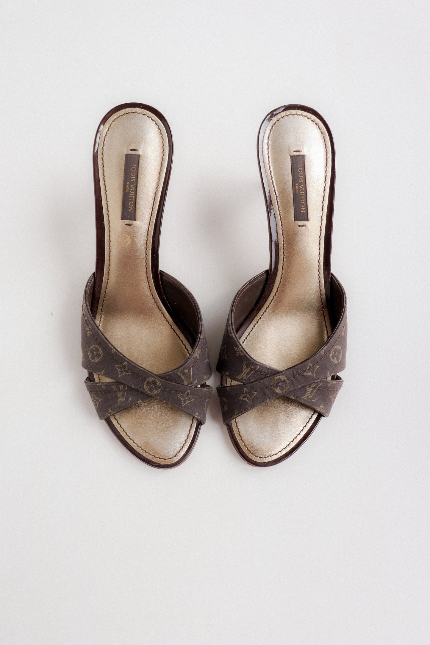 Vintage Louis Vuitton Denim Mules 38.5