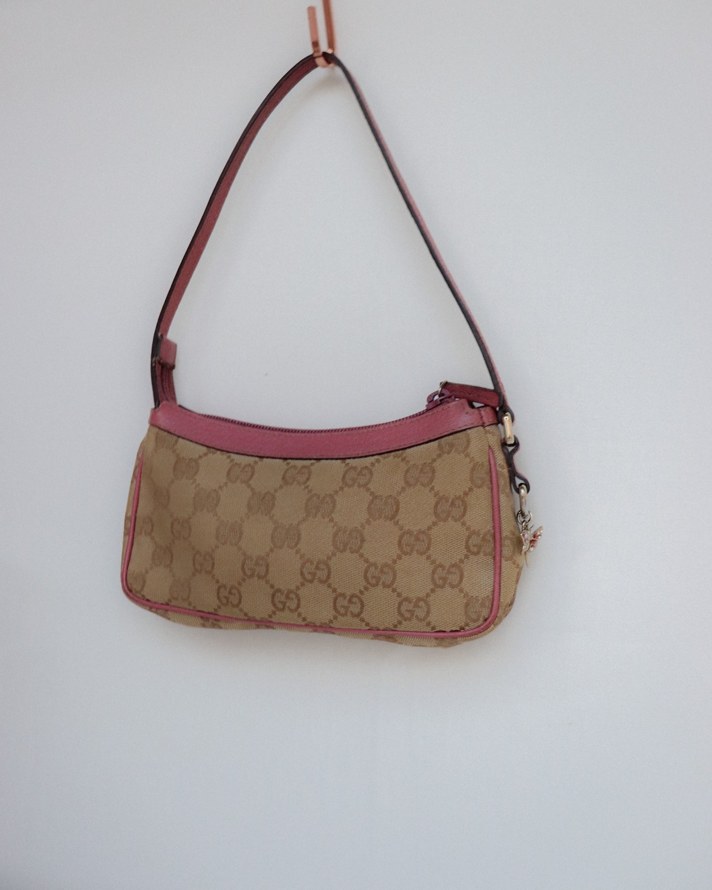 Vintage Gucci Pochette pink