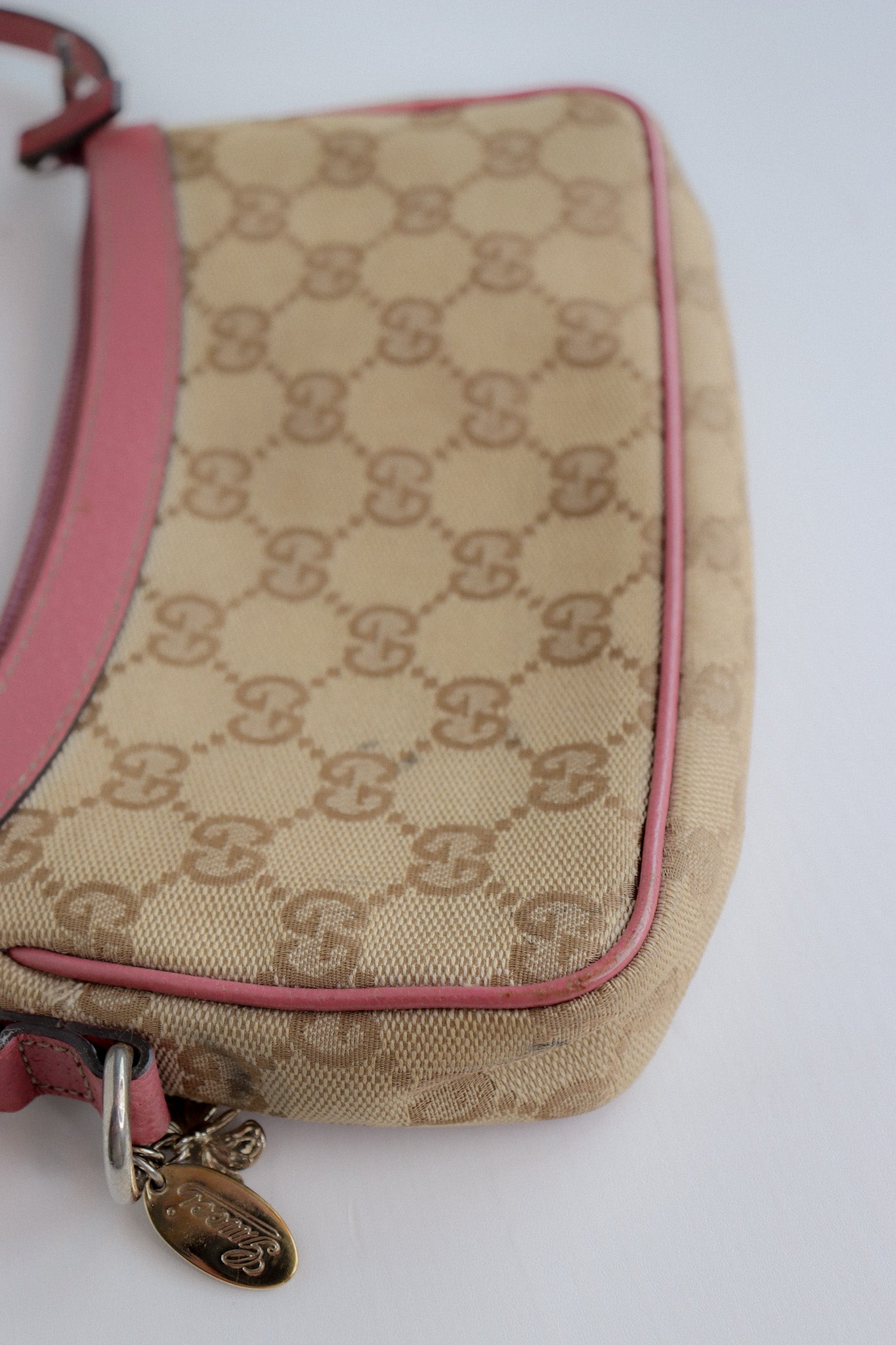 Vintage Gucci Pochette pink