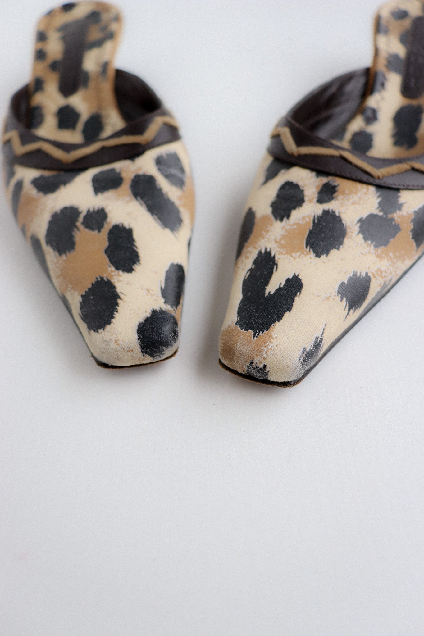 Vintage Casadei Leo Mules US 8