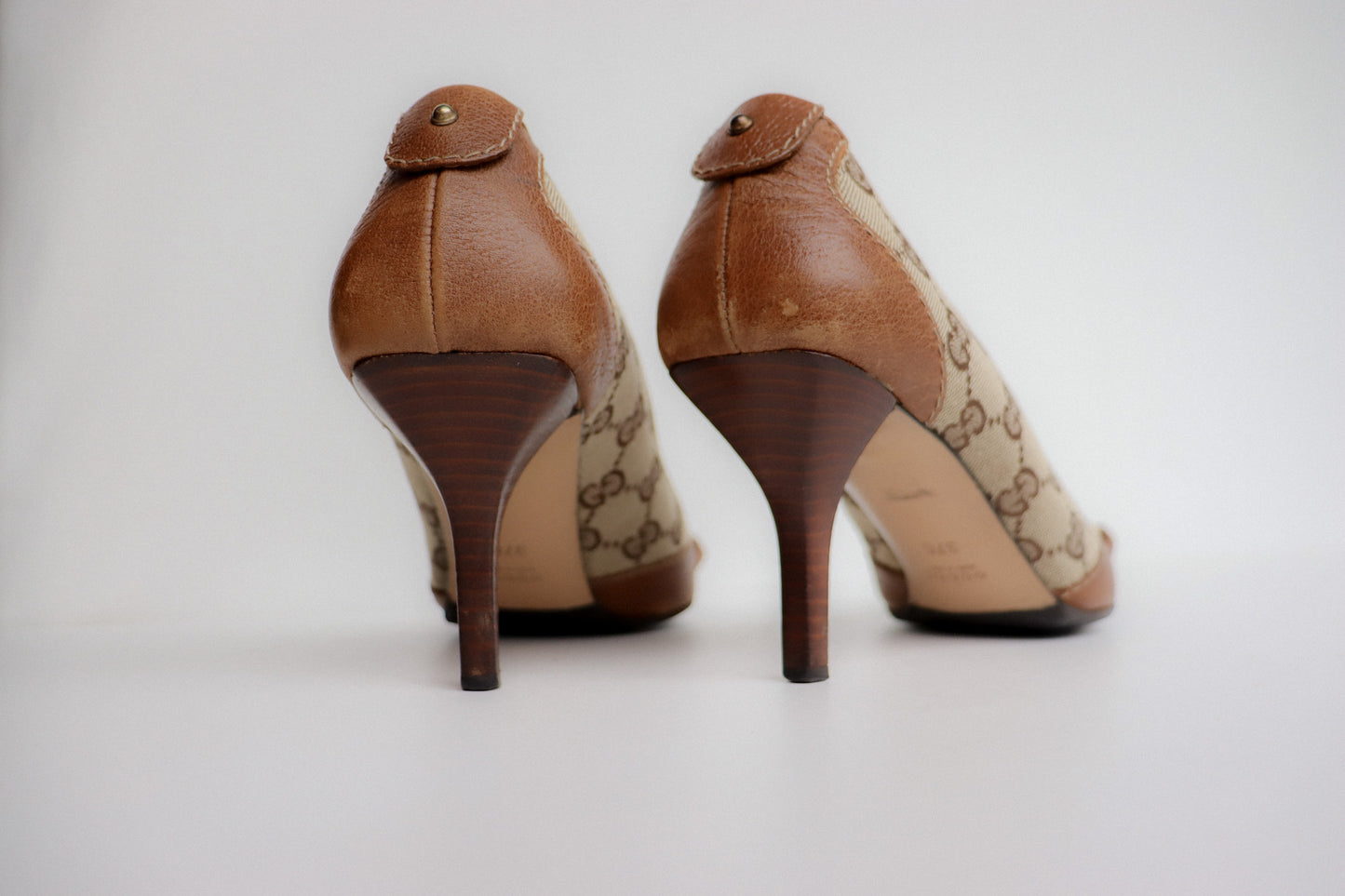 Vintage Gucci Horsebit Heels 37