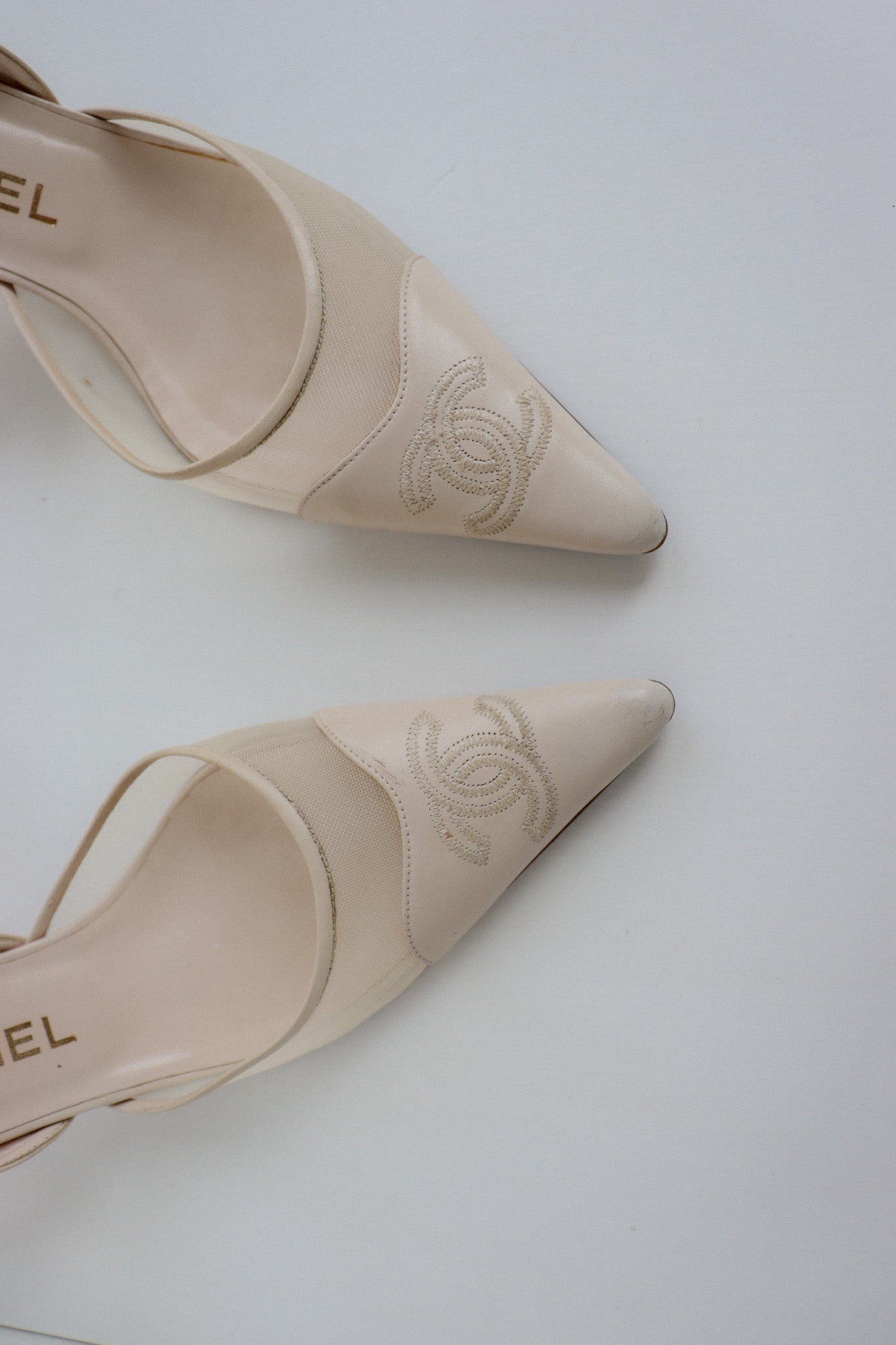Chanel Mesh Slingback 38.5 - Vintage Kitten Heels Ivory – Tretton Vintage