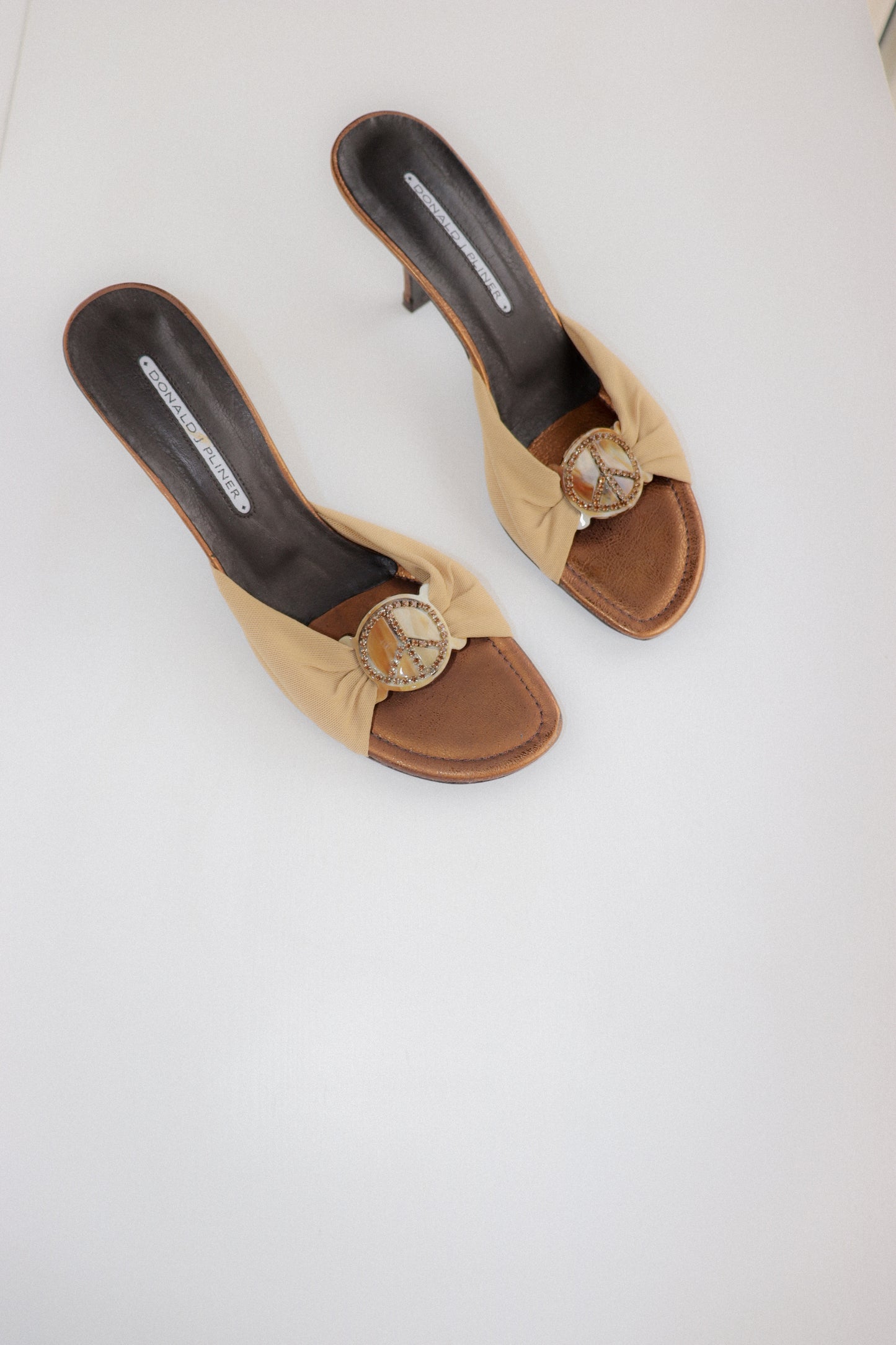 Vintage Donald Pliner Peace Mules US 9.5