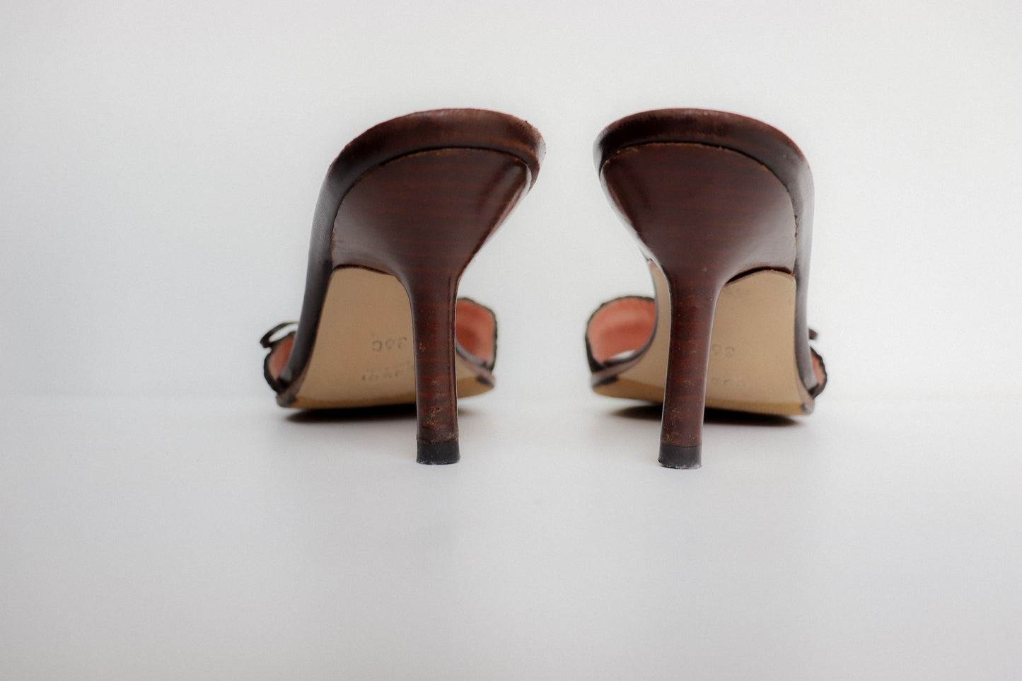 Vintage Gucci Monogram Bow Sandals 36