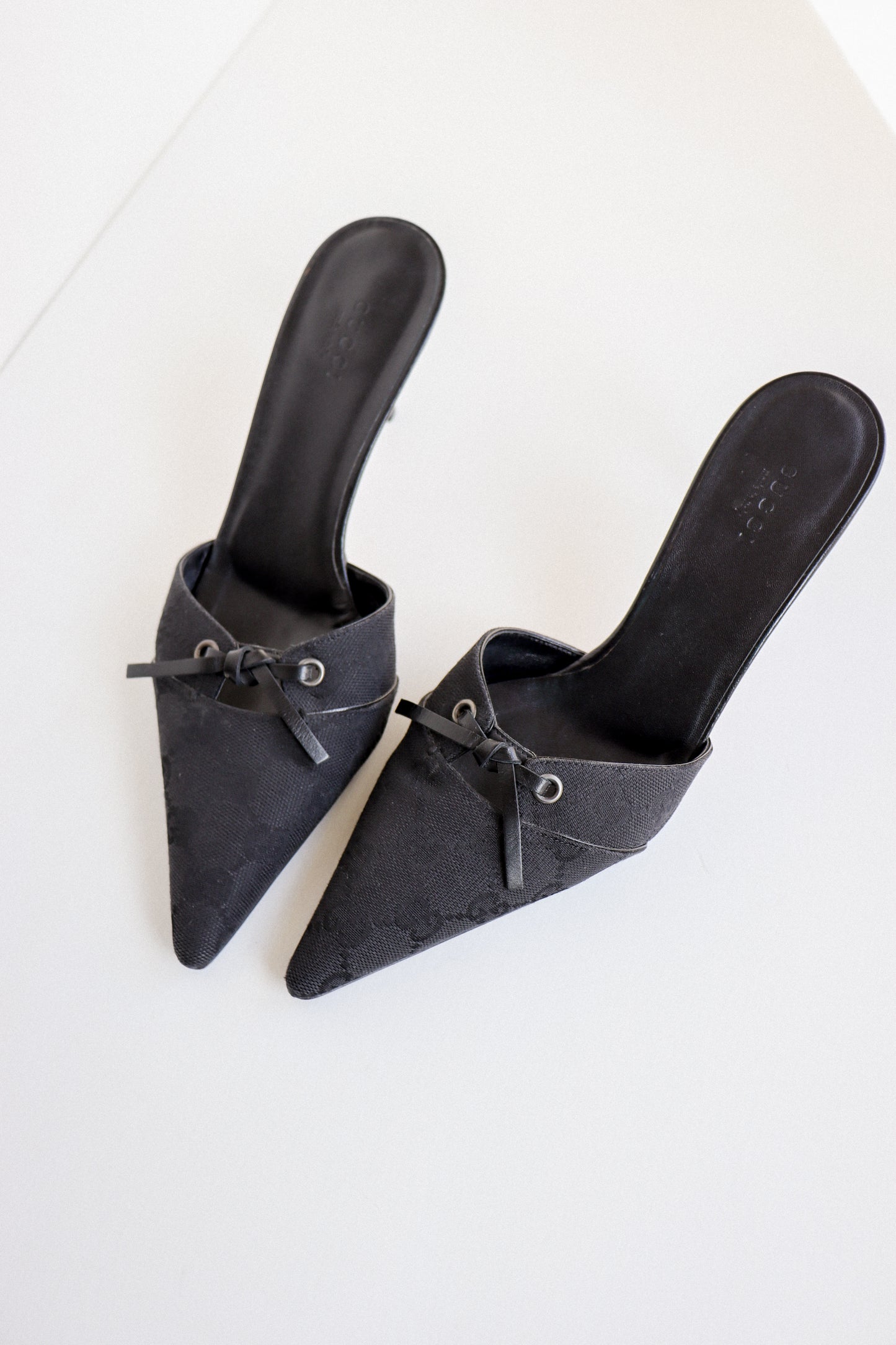 Vintage Gucci Mules Bow 38