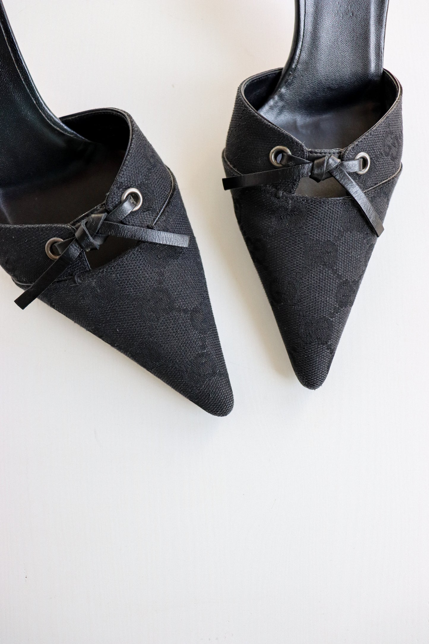 Vintage Gucci Mules Bow 38