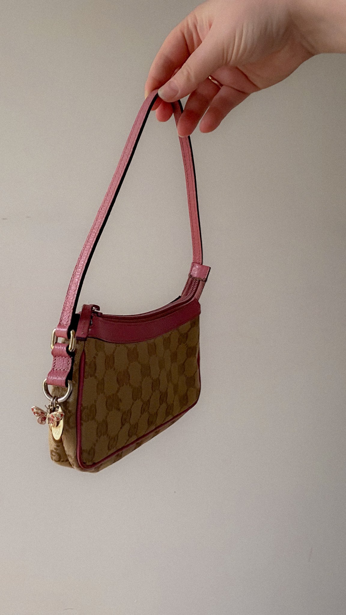 Vintage Gucci Pochette pink