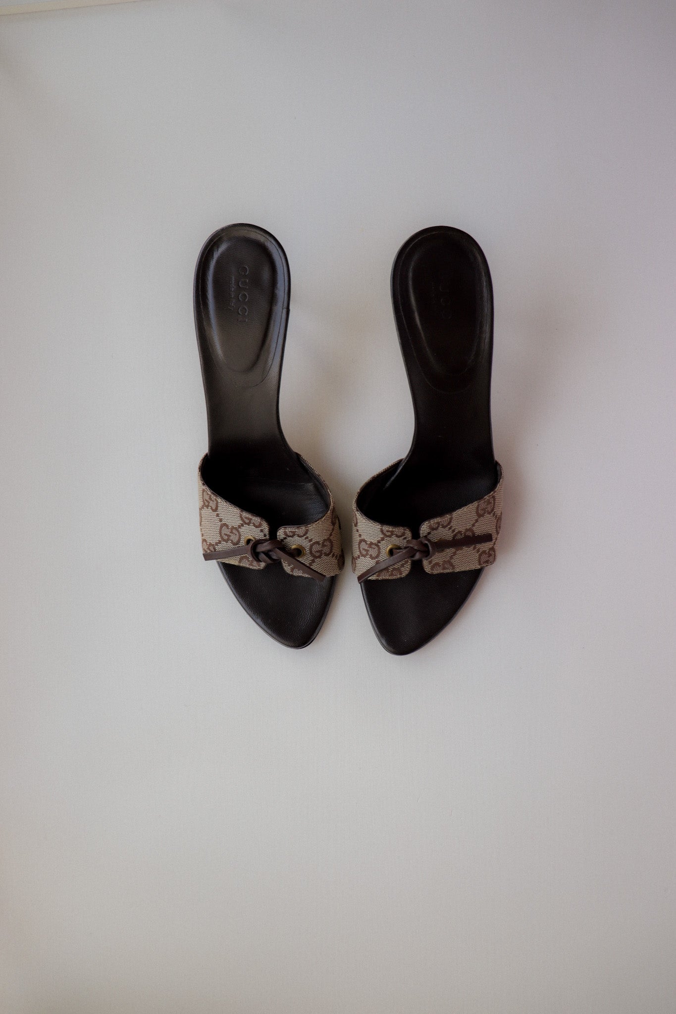 Vintage Gucci Bow Mules 38.5