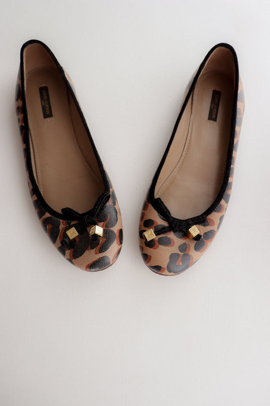 Vintage Louis Vuitton Leo Ballet Flats 39